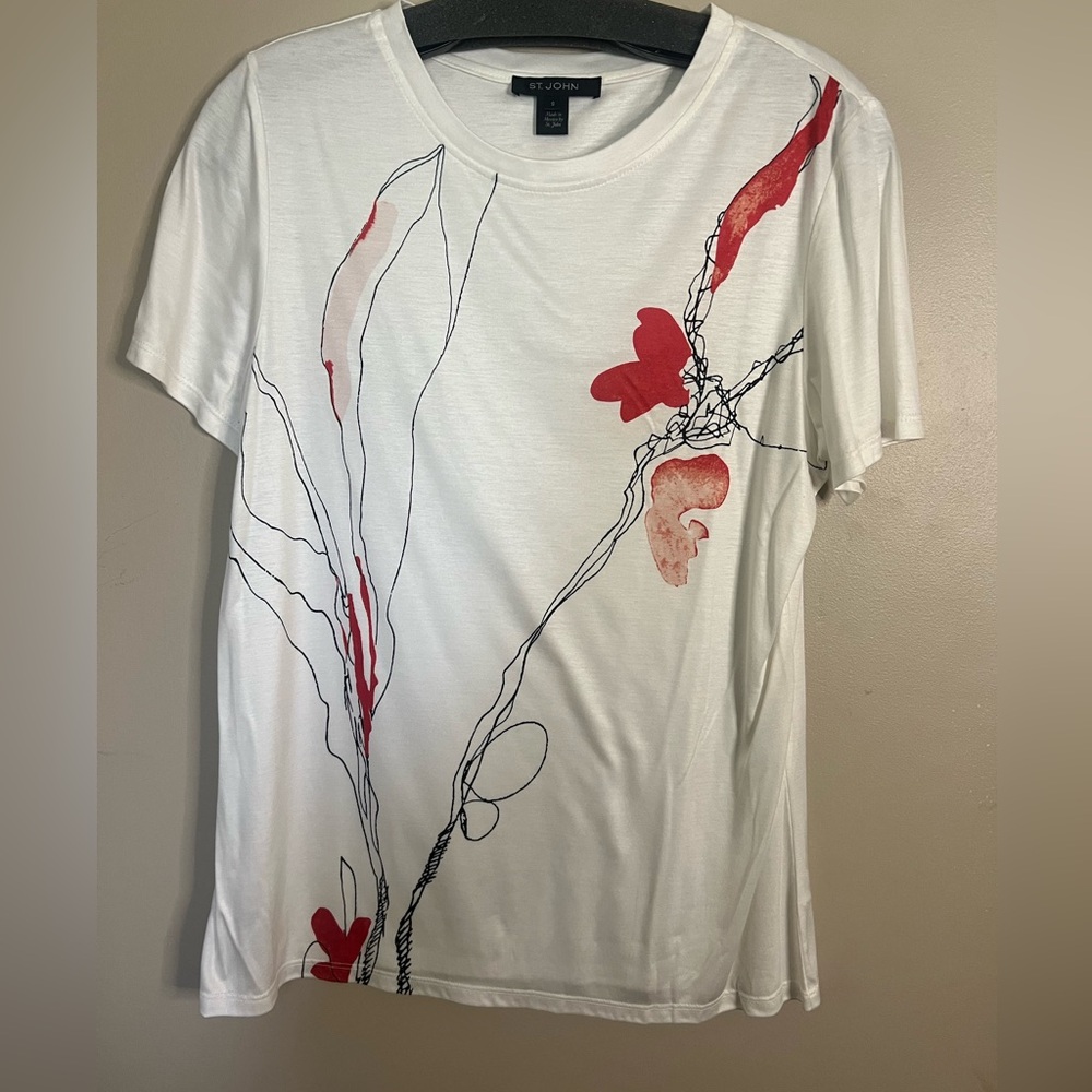 St. John S T-Shirt White w/ Red and Black Design EUC